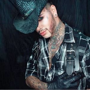 Meet your Posher, Jayyvon